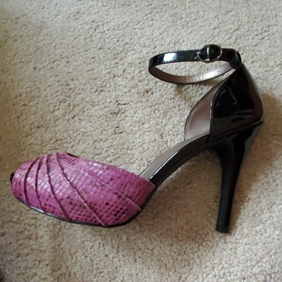 Moda Open Toe Pump - Picture 3 of 8